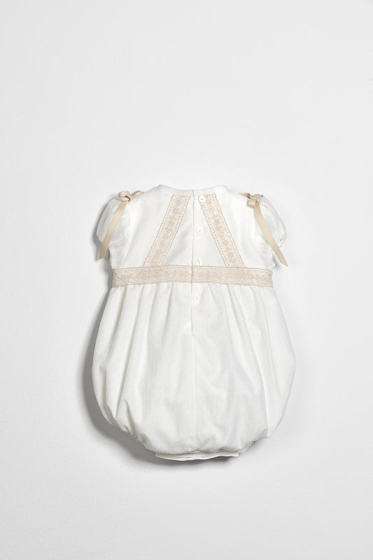 PELELE MANGA CORTA EN TUL PLUMETI Y ORGANZA